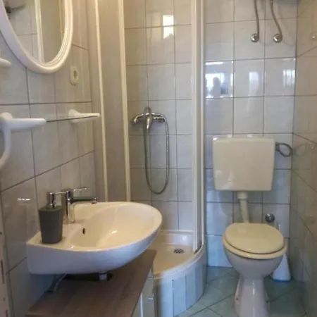 Antonio Apartamento Murter